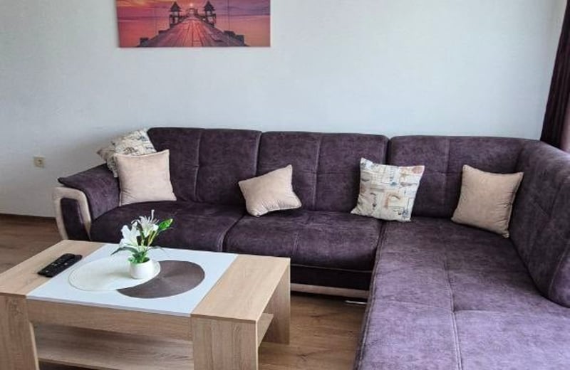 Vermietung einer geräumigen 4-Zimmer-Wohnung mit Meerblick, Stadtteil Chaika, Varna, Bulgarien